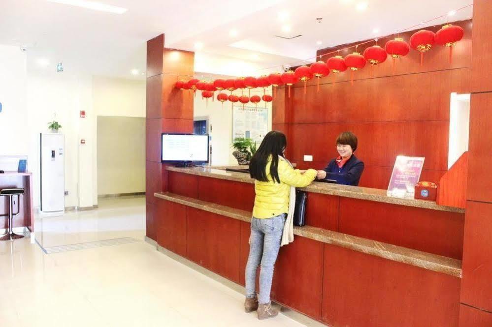 Hanting Hotel Yibin Zhongshan Street Kültér fotó