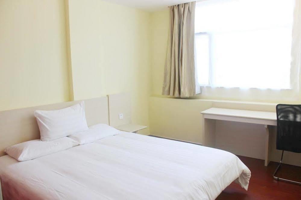 Hanting Hotel Yibin Zhongshan Street Kültér fotó